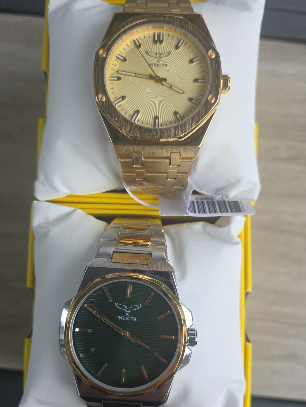 781. Pair Of Men's Invicta Watches